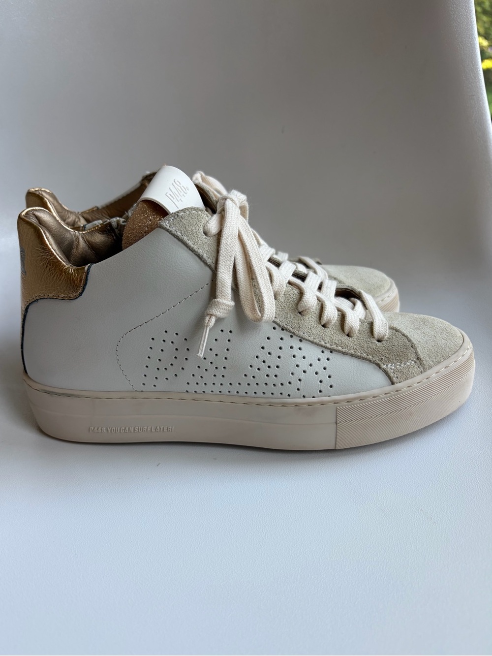 P448 Women’s 6.5 Thea Mid White Leather & Beige Suede Sneakers Sparkly Gold Zip